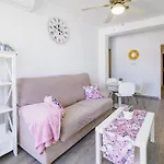 דירה Cubo's Mendoza Seaview מאלגה